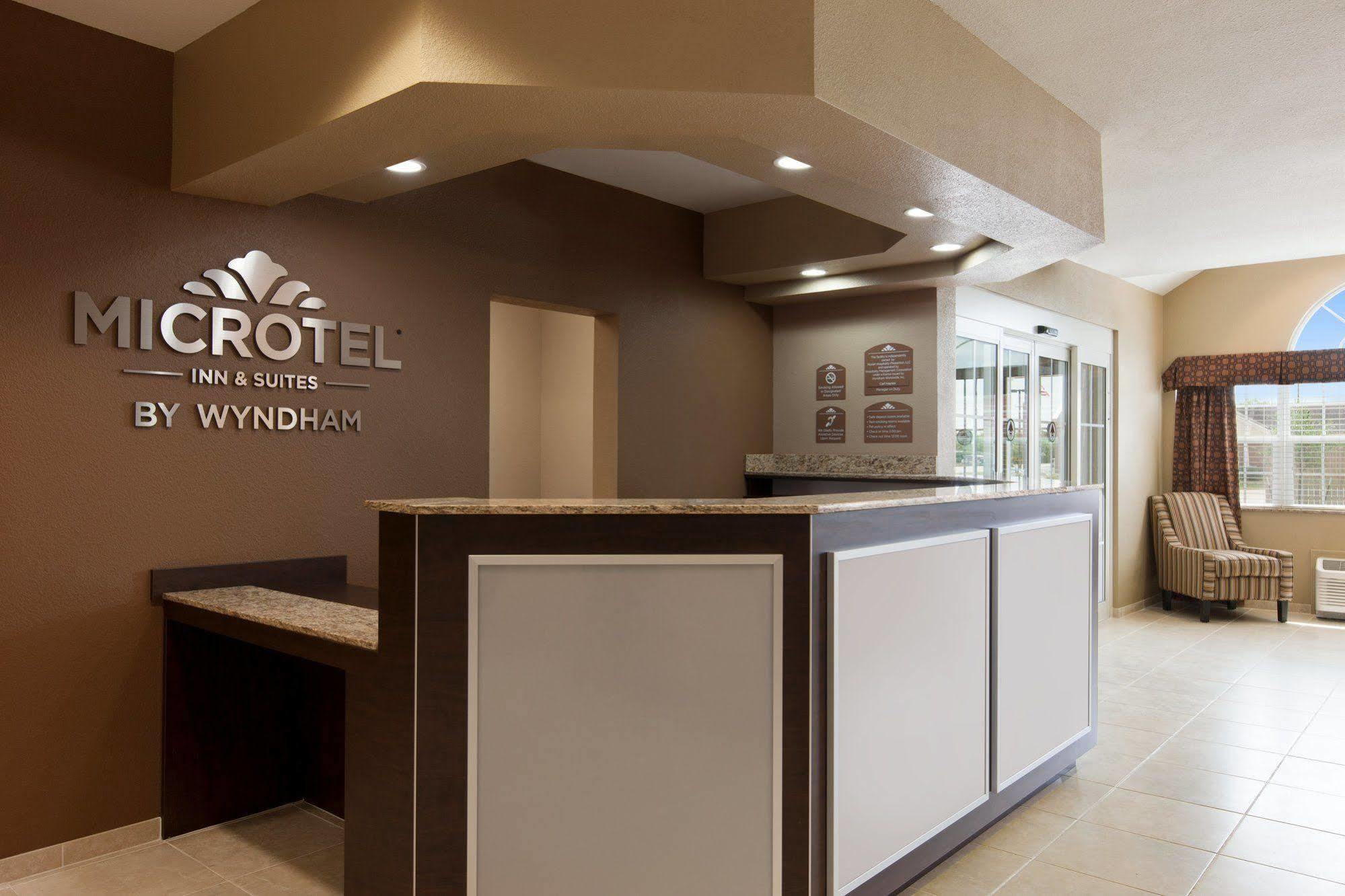 Microtel Inn & Suites By Wyndham Midland Eksteriør billede